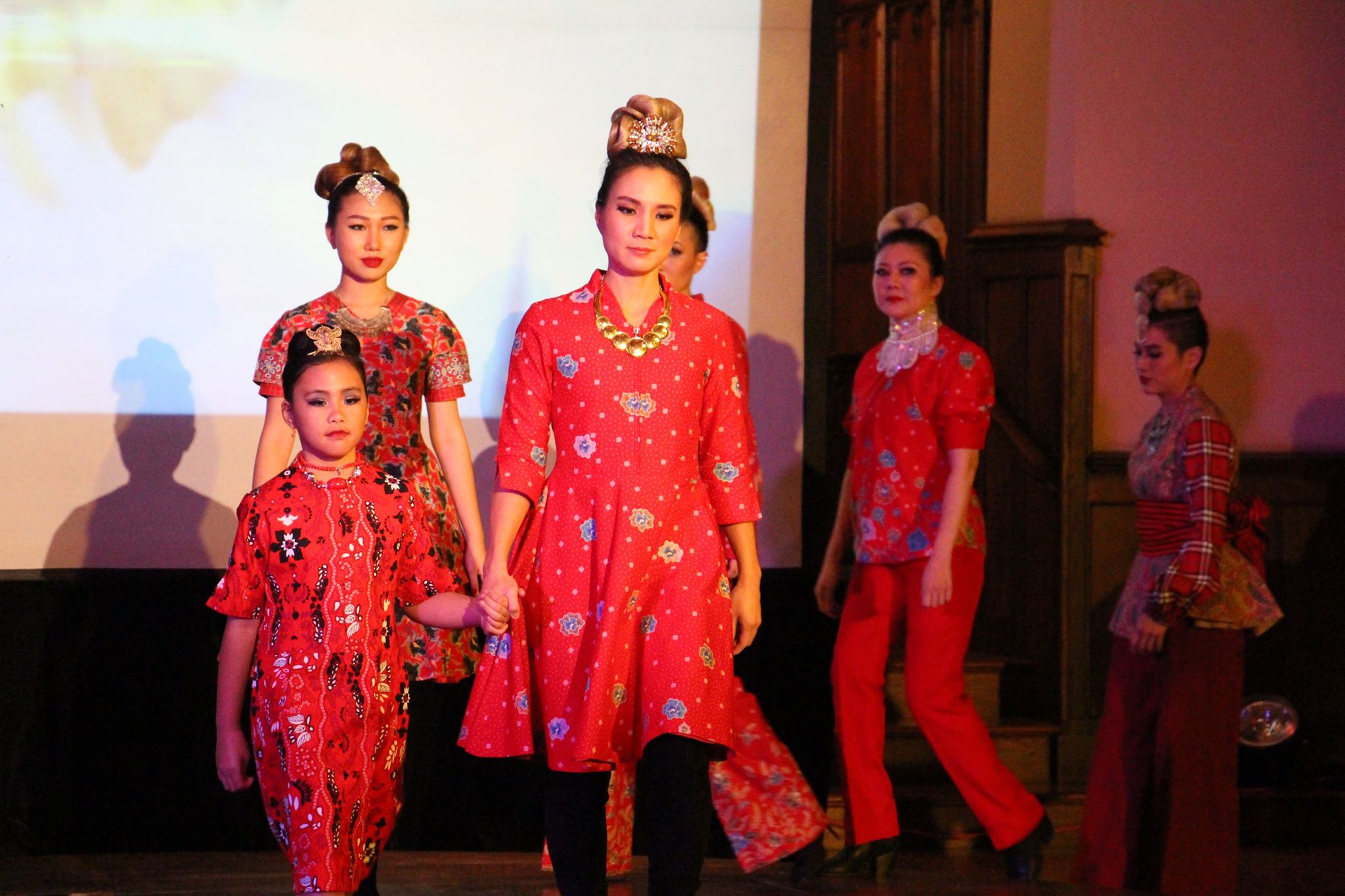 Fashion Show Valentino Napitupulu di AS 